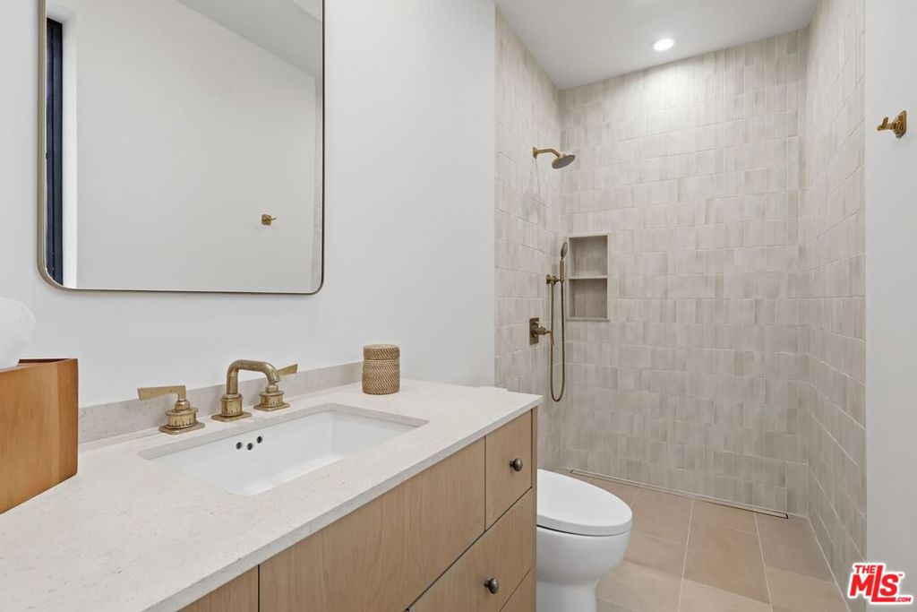 7841 Stewart Avenue Property Photo 10