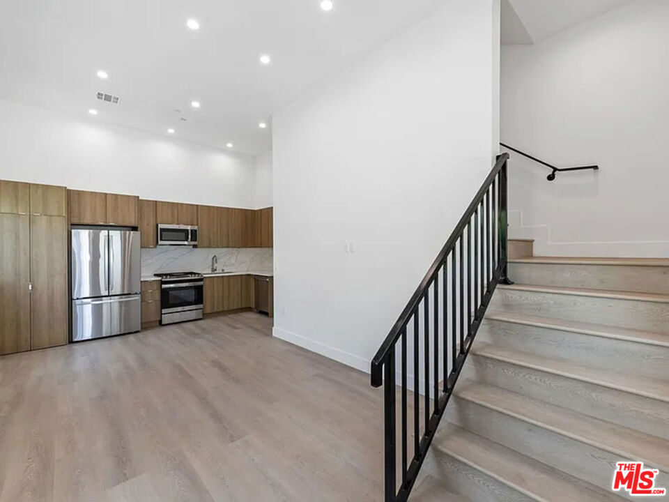 4810 Mascot Street Property Photo 14