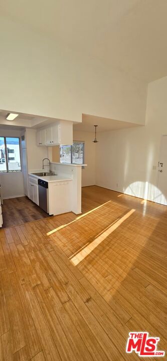2305 Glendale Boulevard Property Photo 9