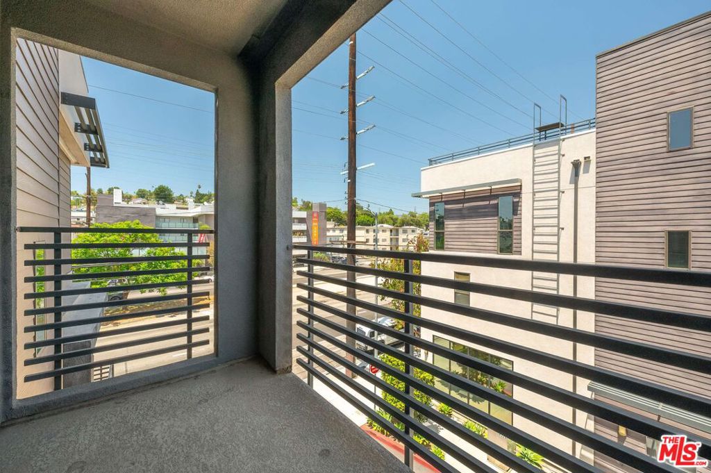 4320 Eagle Rock Boulevard 1 Property Photo 17