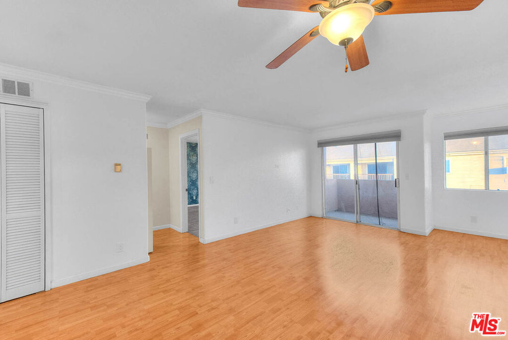 1485 Obispo Avenue 6 Property Photo 4