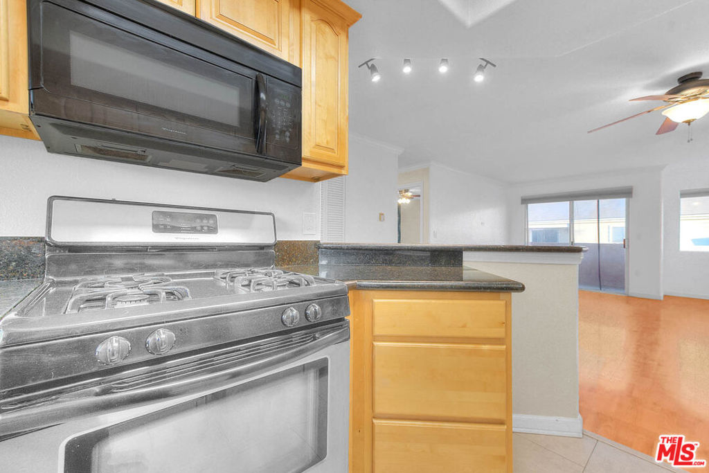 1485 Obispo Avenue 6 Property Photo 7