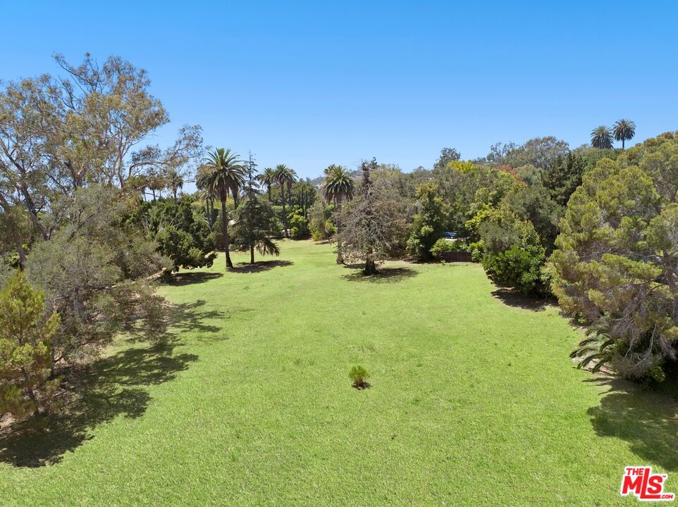 12 Oakmont Drive Property Photo 44