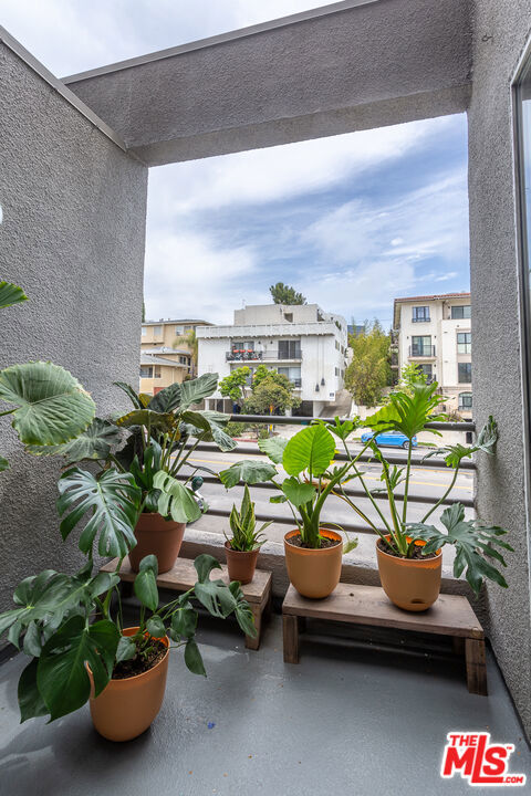 1617 S Beverly Glen Boulevard 102 Property Photo 3