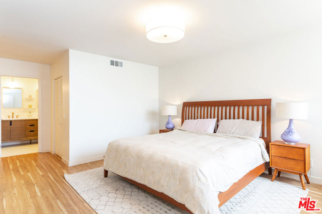 1617 S Beverly Glen Boulevard 102 Property Photo 16
