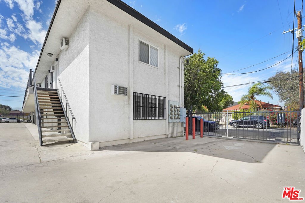 12602 Correnti Street Property Photo 16