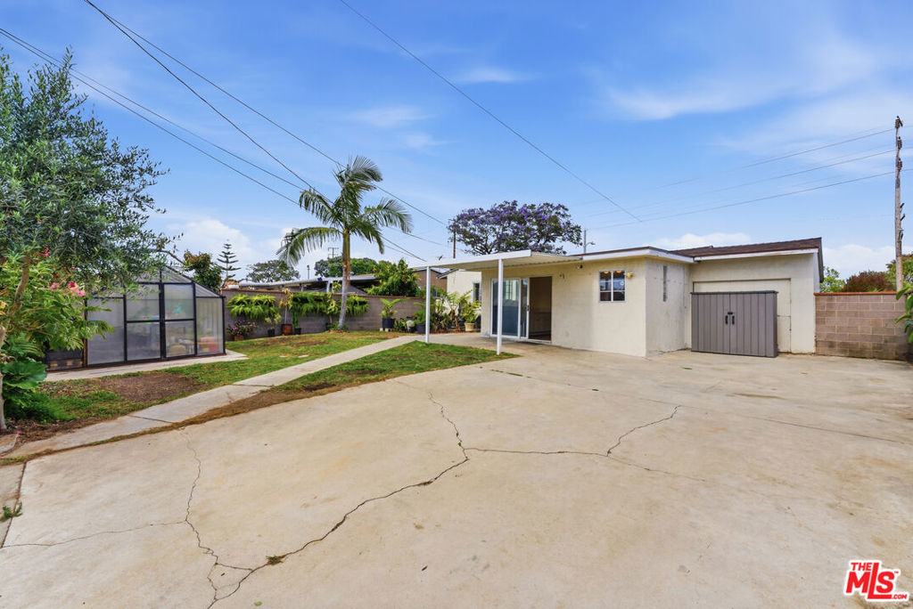 23319 Dolores Street Property Photo 47