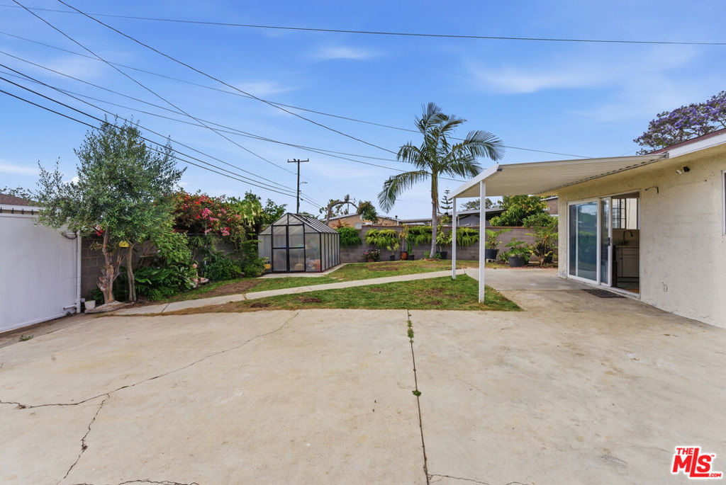 23319 Dolores Street Property Photo 48