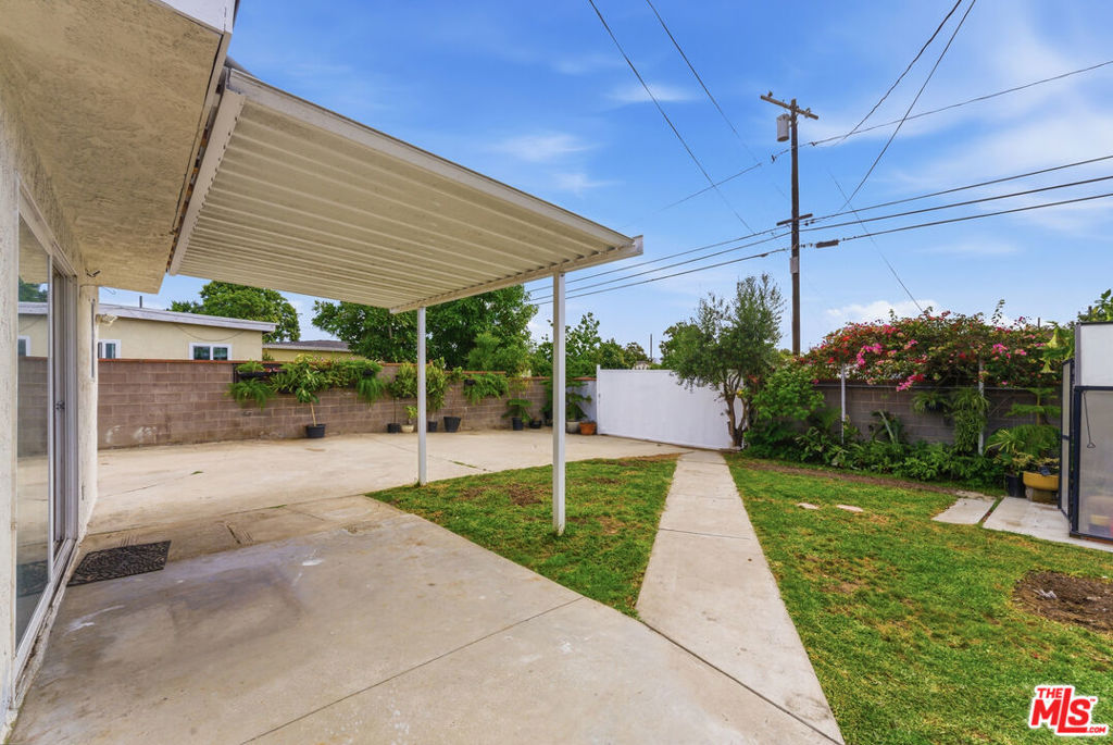 23319 Dolores Street Property Photo 51