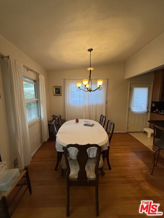 5215 Lillian Street Property Photo 5