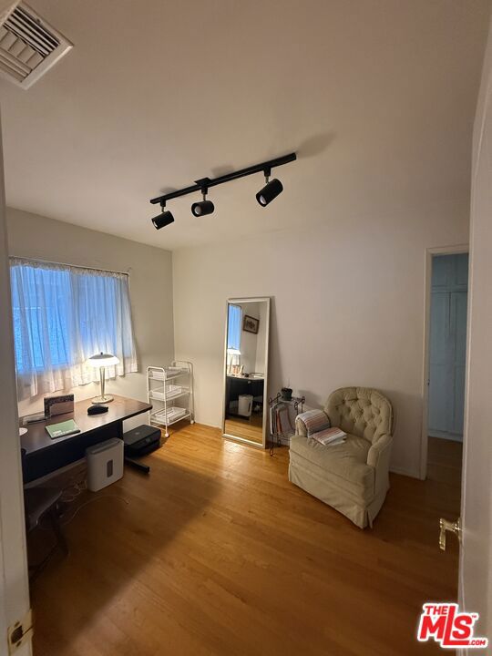 5215 Lillian Street Property Photo 13