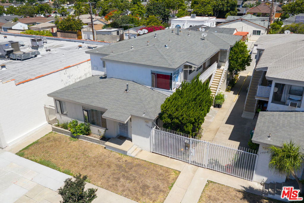 1412 Centinela Avenue Property Photo 6
