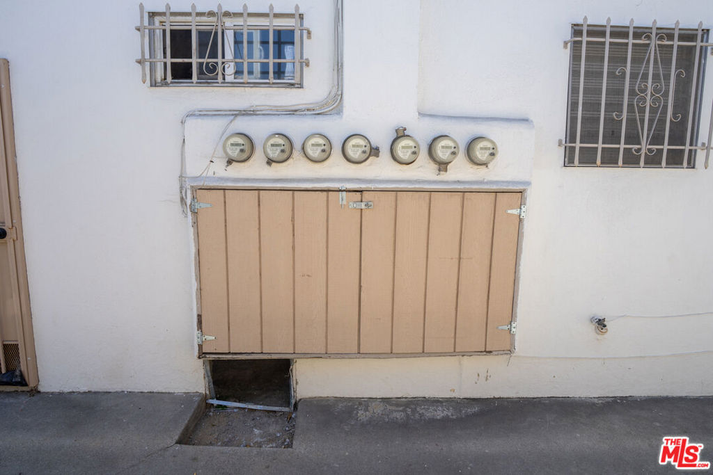 1412 Centinela Avenue Property Photo 16