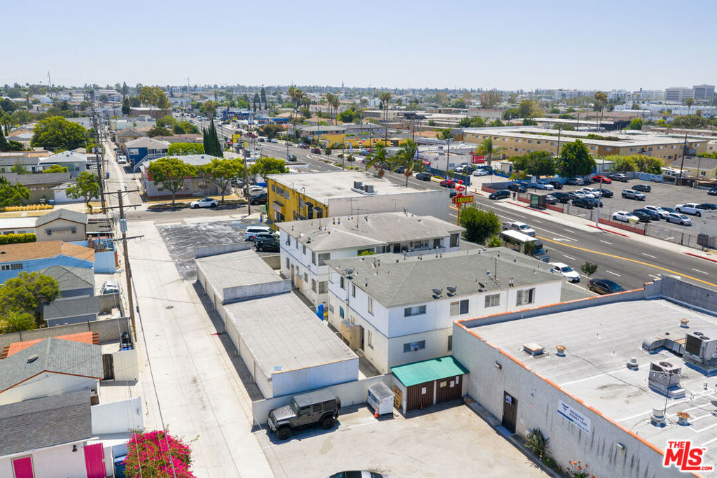 1412 Centinela Avenue Property Photo 31