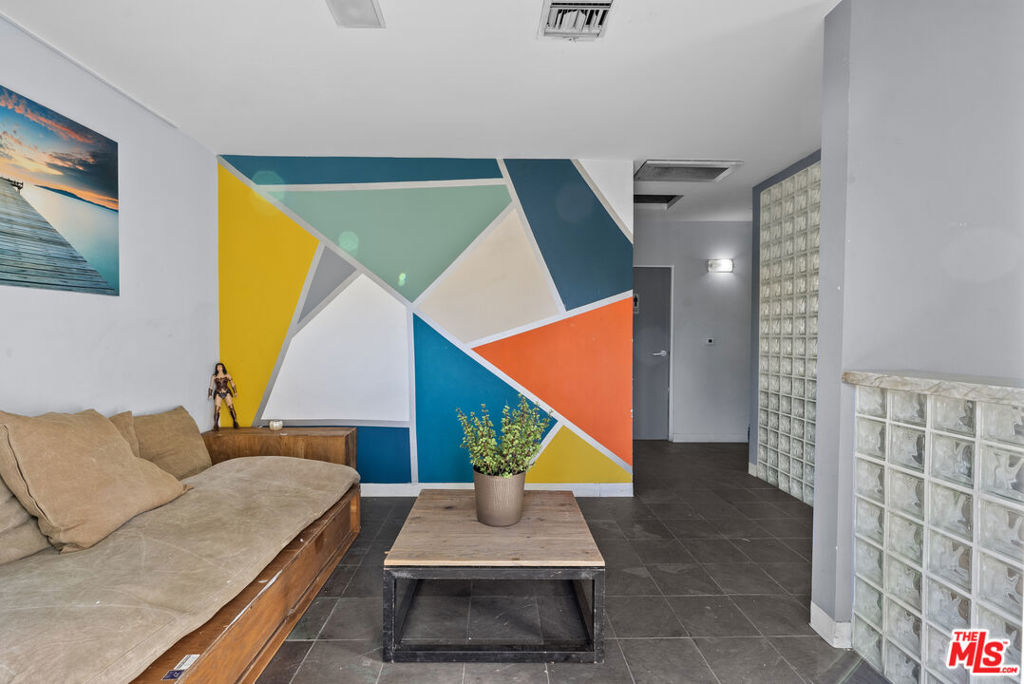 7407 Topanga Canyon Boulevard Property Photo 4