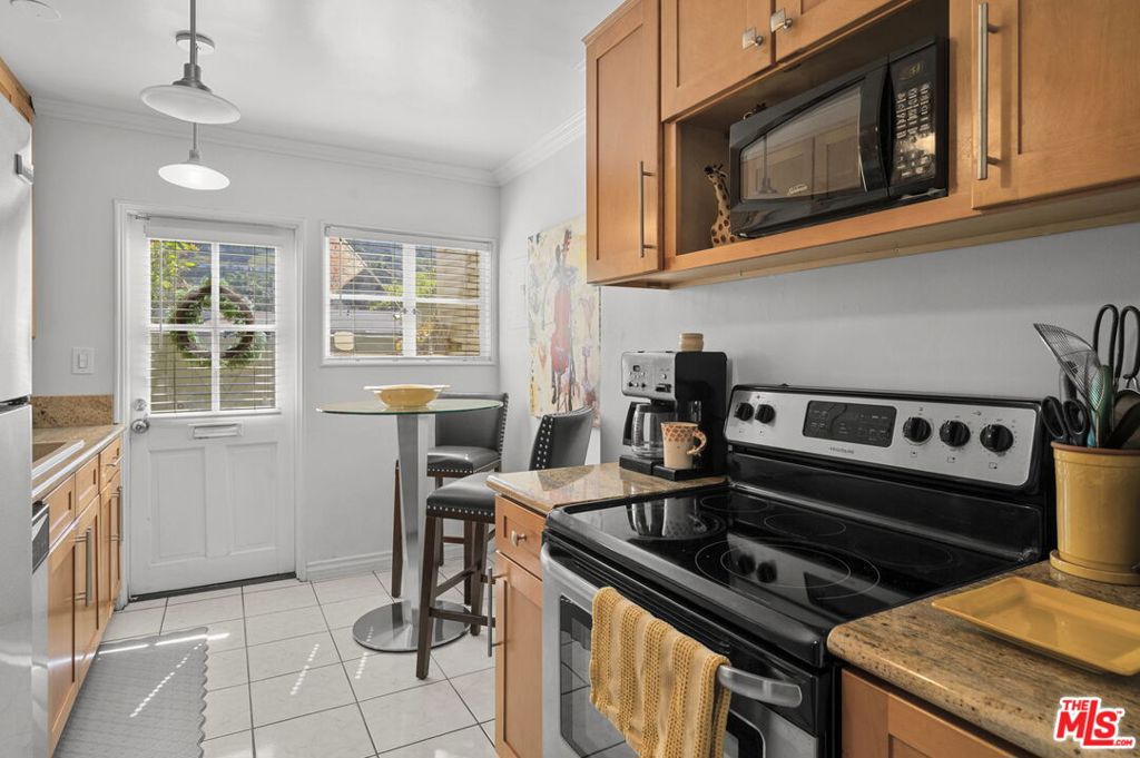 5464 Village Green Property Photo 7