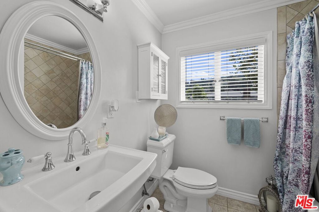 5464 Village Green Property Photo 60