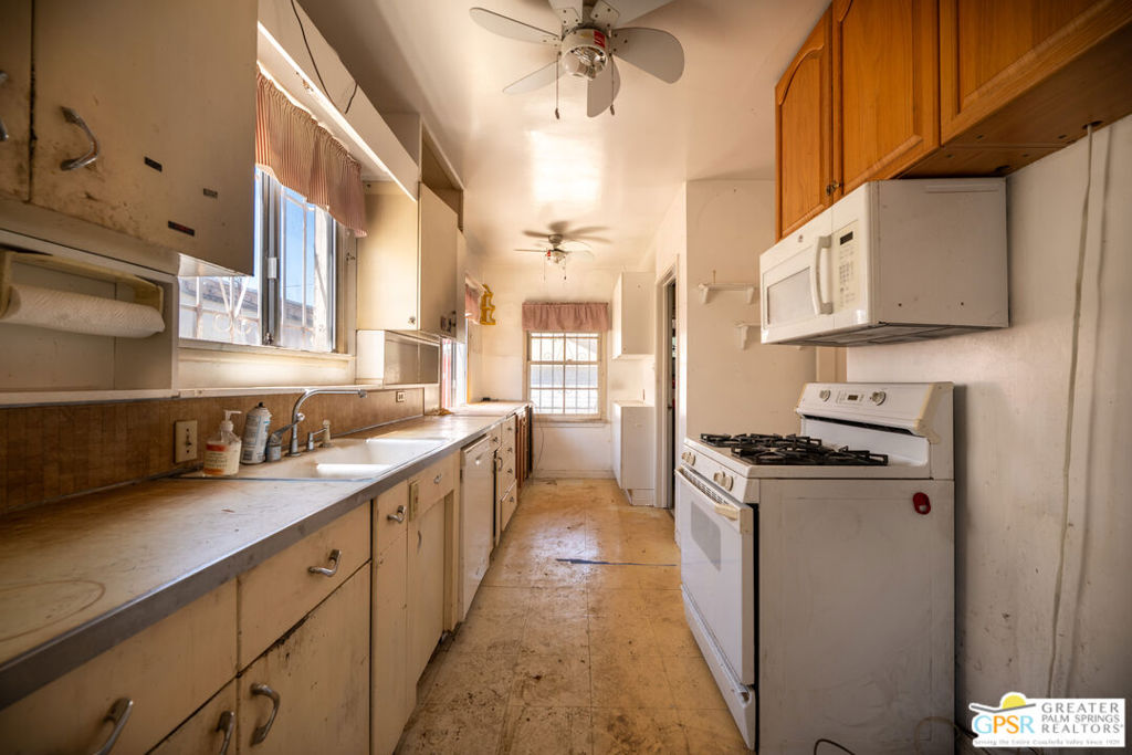 7731 Beck Avenue Property Photo 11