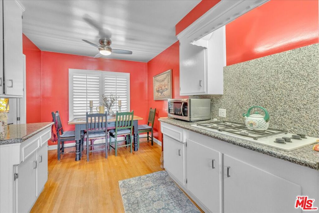5320 Wortser Avenue Property Photo 19