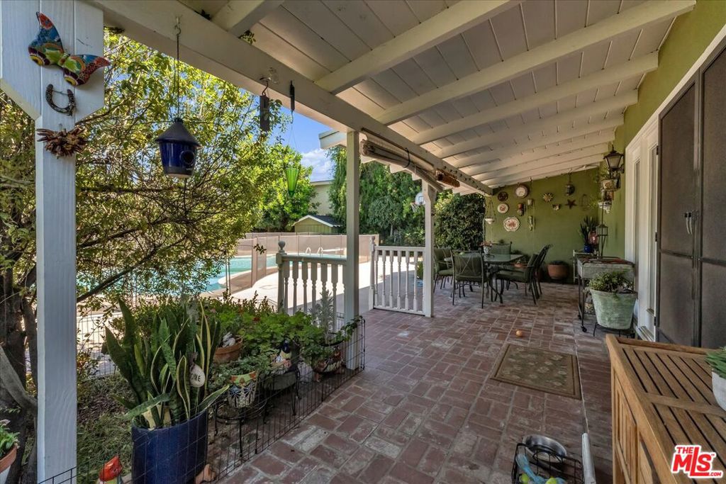 5320 Wortser Avenue Property Photo 30