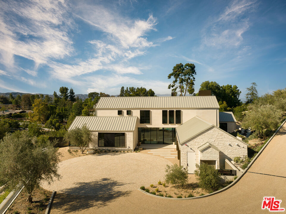 24172 Lupin Hill Road Property Photo 3
