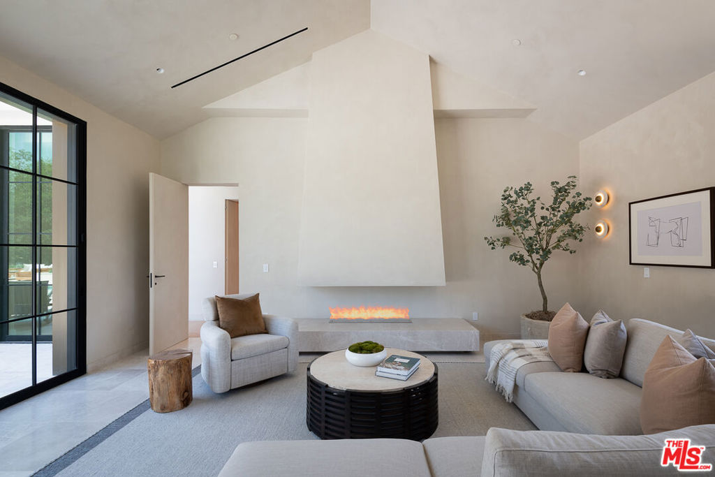 24172 Lupin Hill Road Property Photo 42