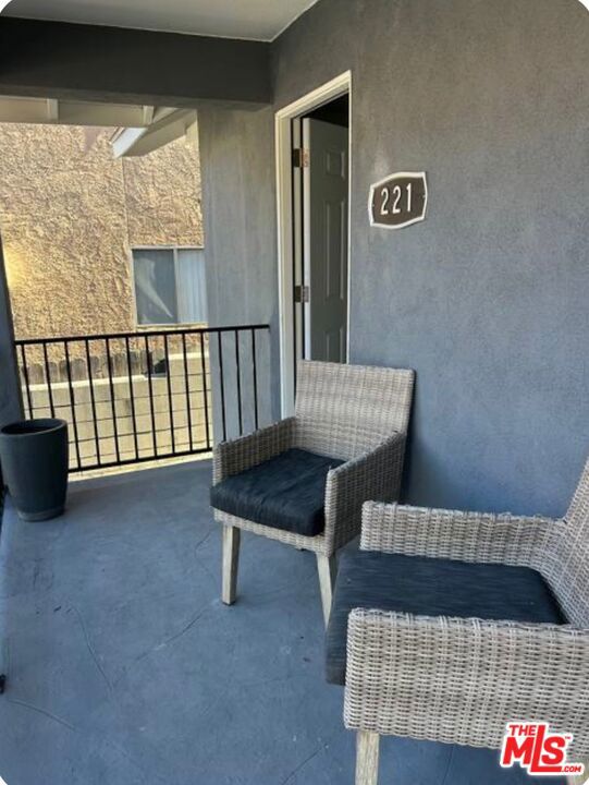 221 Lake Shore Terrace Property Photo 5
