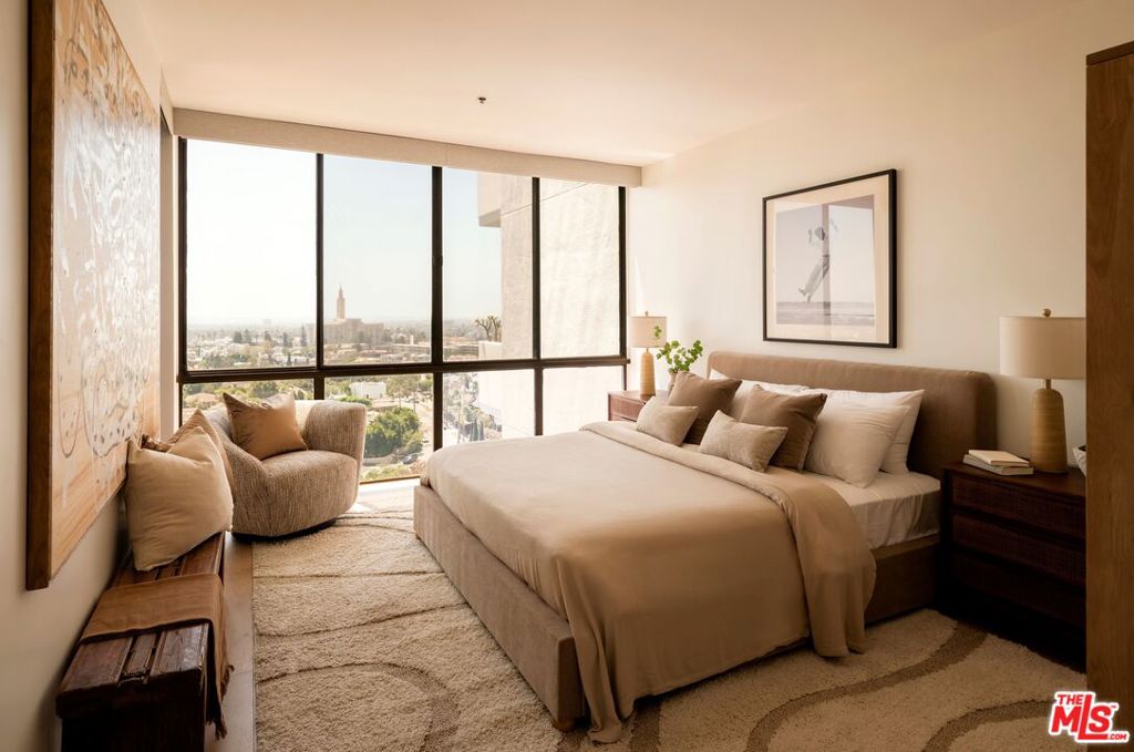 10660 Wilshire Boulevard 1208 Property Photo 13