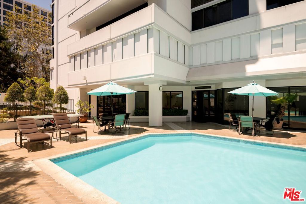 10660 Wilshire Boulevard 1208 Property Photo 19