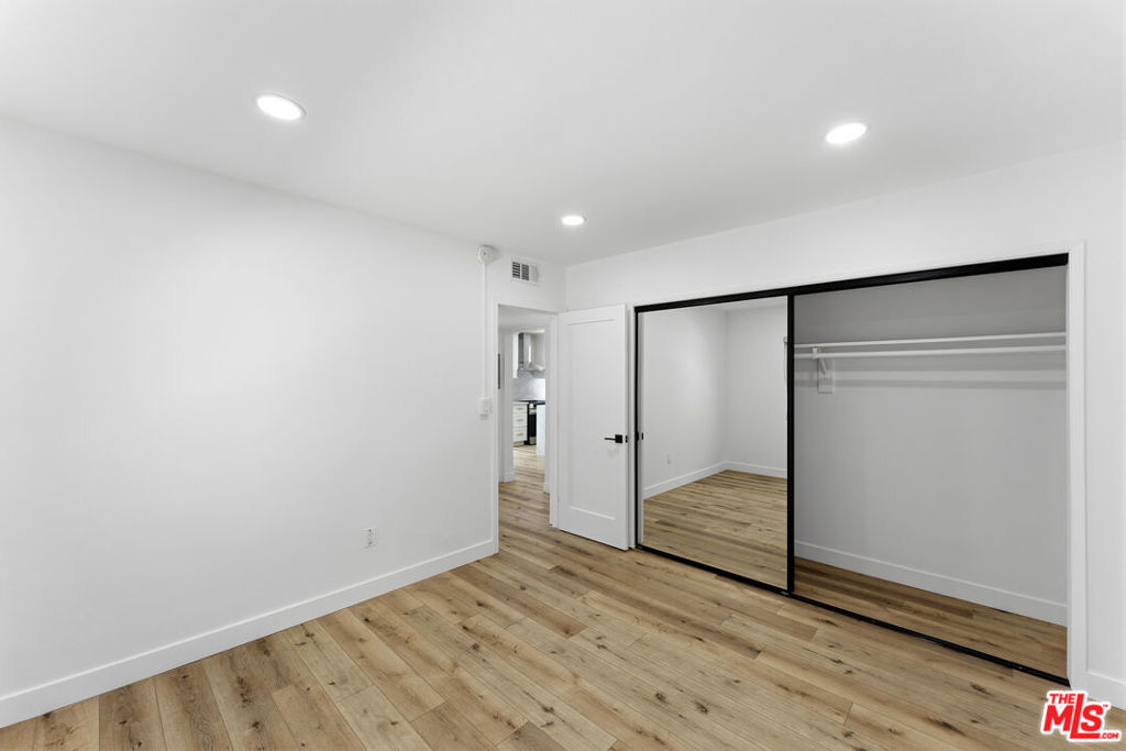 929 N Stanley Avenue 1 Property Photo 16