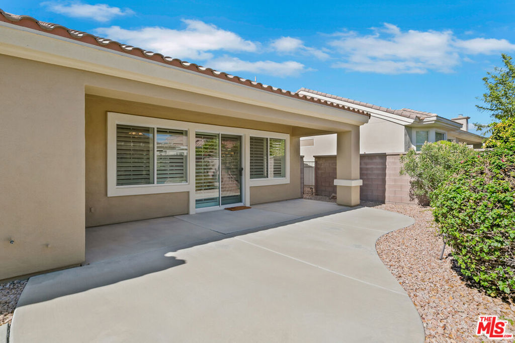 78922 Yellen Drive Property Photo 4