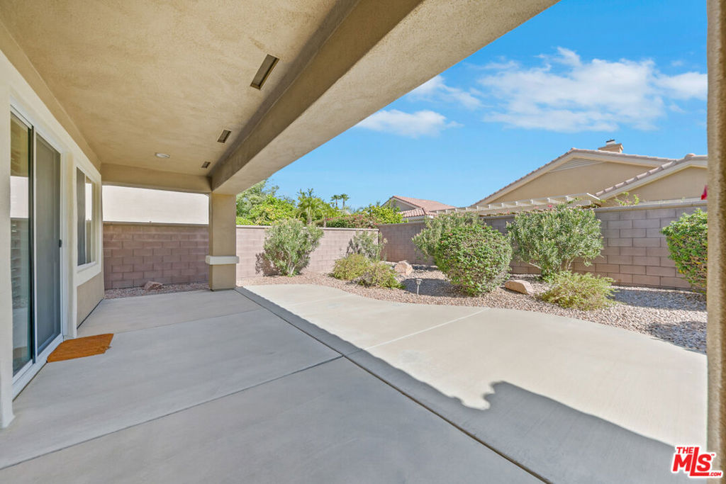 78922 Yellen Drive Property Photo 7