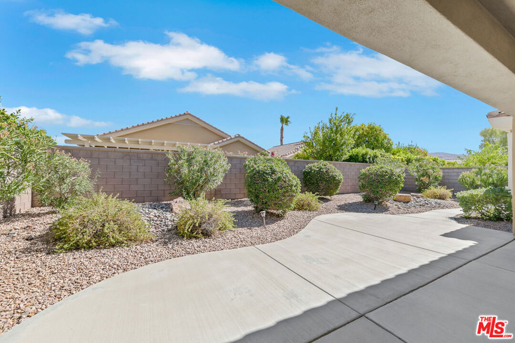 78922 Yellen Drive Property Photo 8