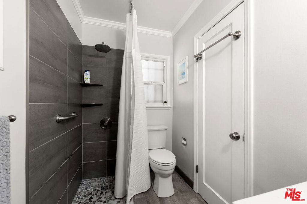 1001 Farnam Street Property Photo 17