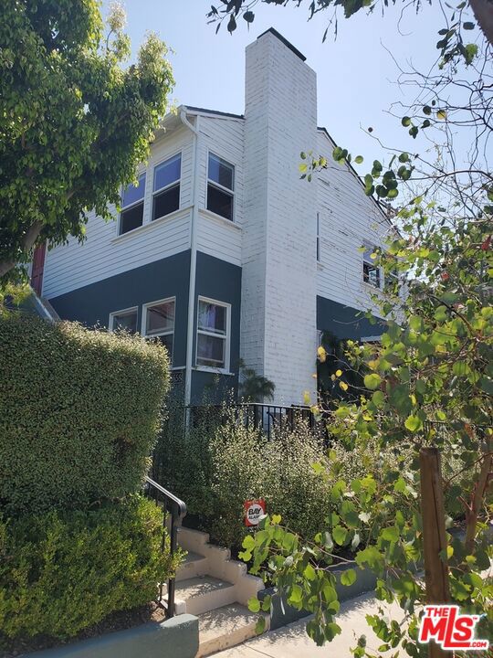 10558 Santa Monica Boulevard Property Photo 1
