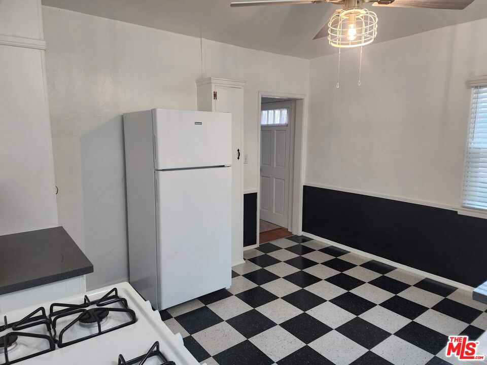 10558 Santa Monica Boulevard Property Photo 14