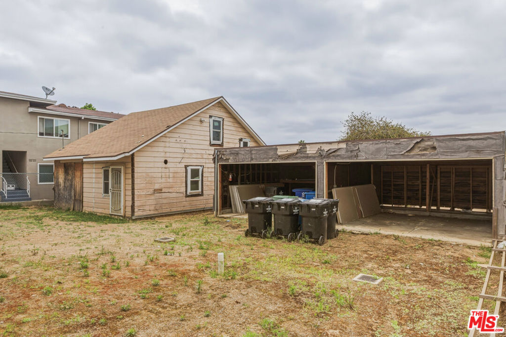 128 N Hillcrest Boulevard Property Photo 24