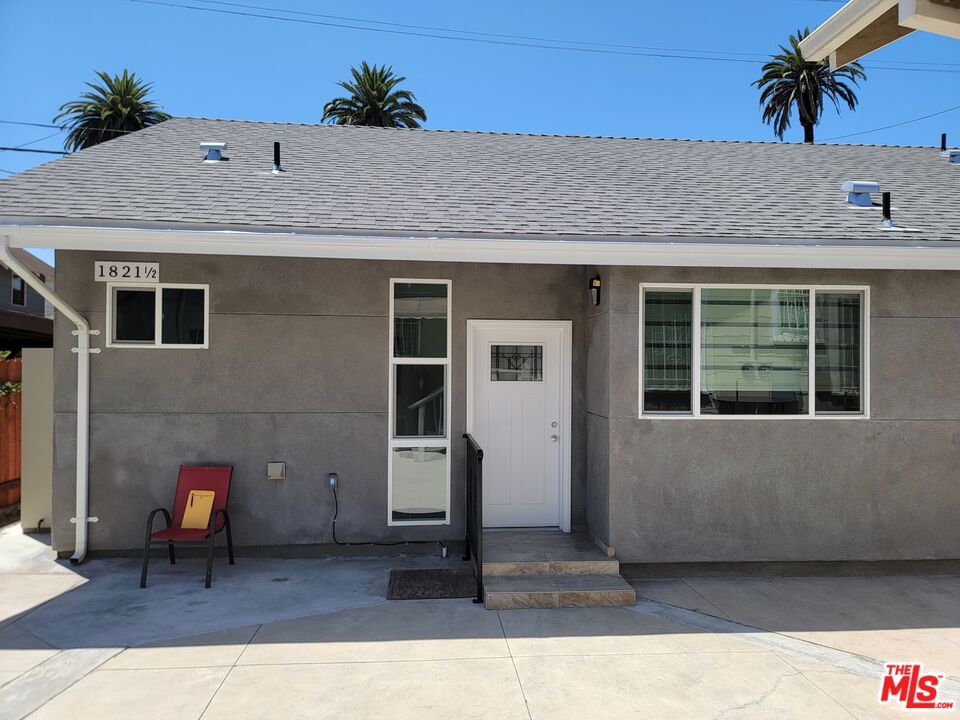 1821 S Wilton Place Property Photo 1
