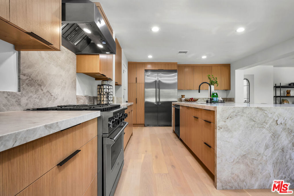 19061 Wells Drive Property Photo 19