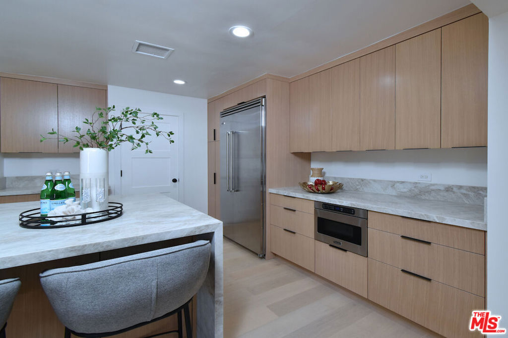 19061 Wells Drive Property Photo 20