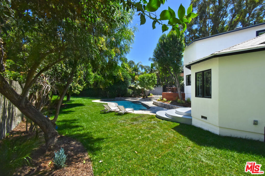 19061 Wells Drive Property Photo 53