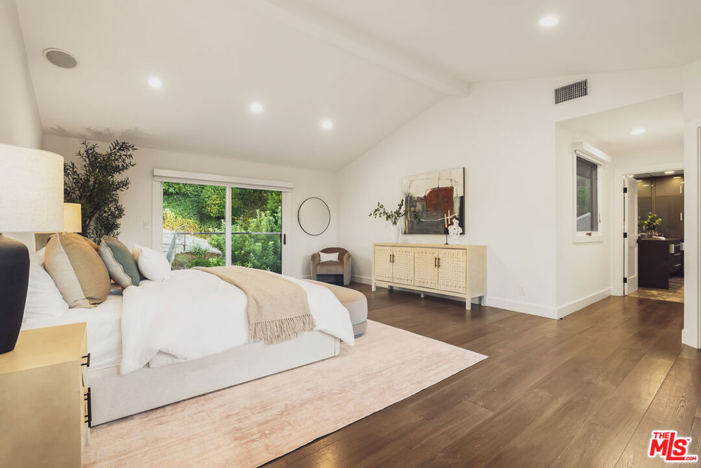 18065 Boris Drive Property Photo 18