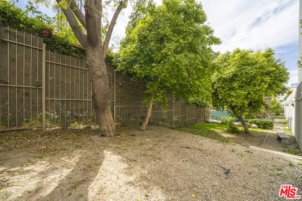 121 S Hope Street 517 Property Photo 9