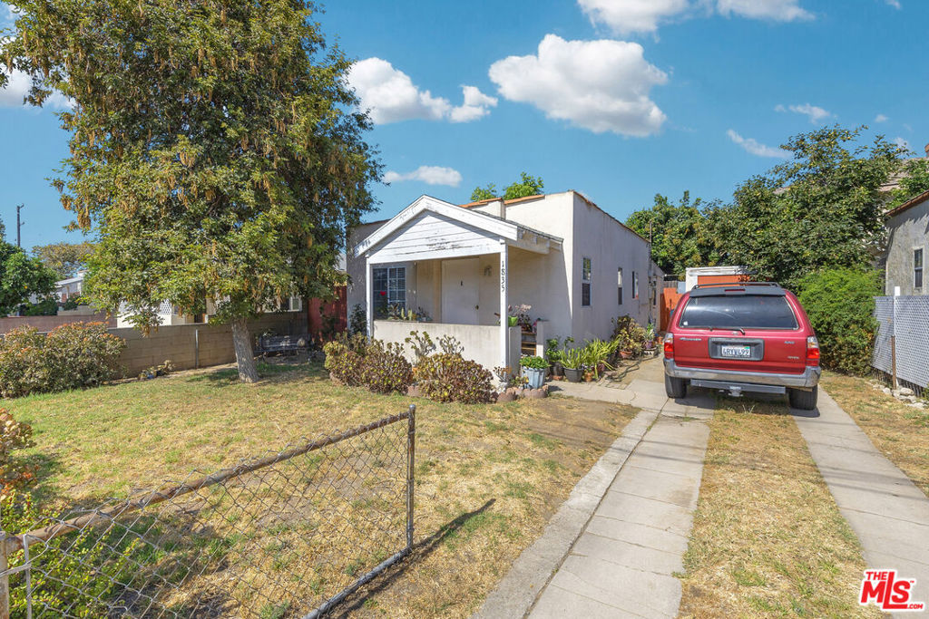 1835 Manor Way Property Photo 1