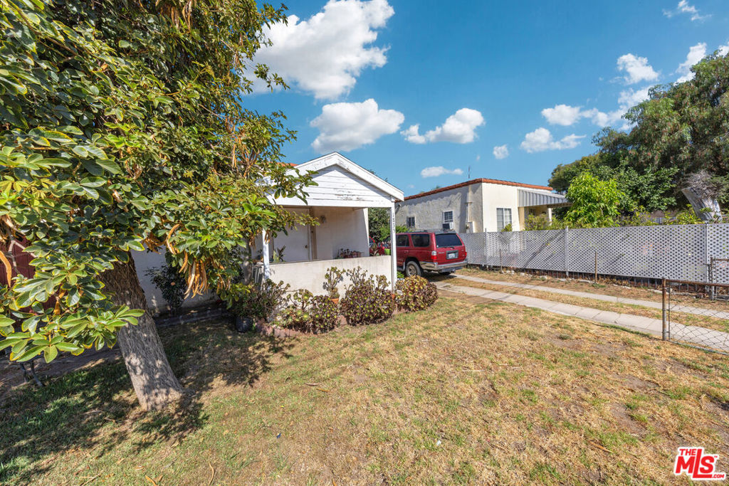 1835 Manor Way Property Photo 6