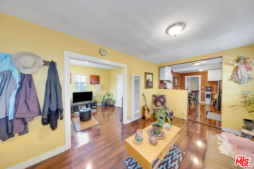 1835 Manor Way Property Photo 10