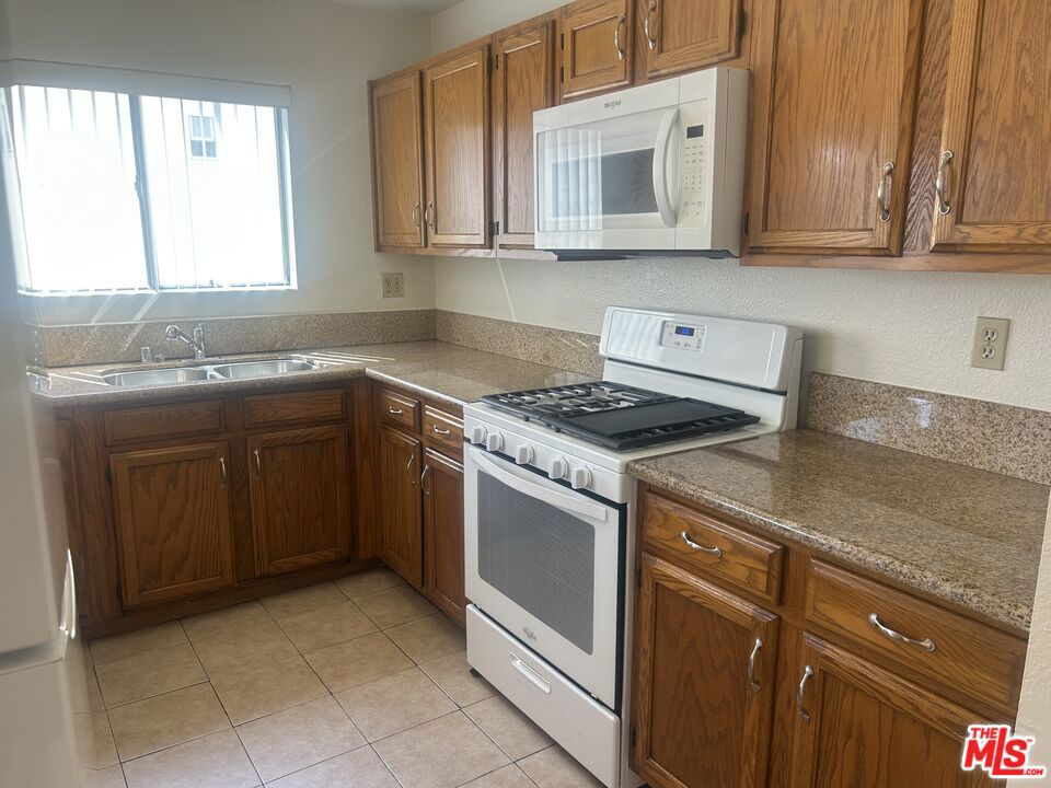 8515 Saturn Street 102 Property Photo 5