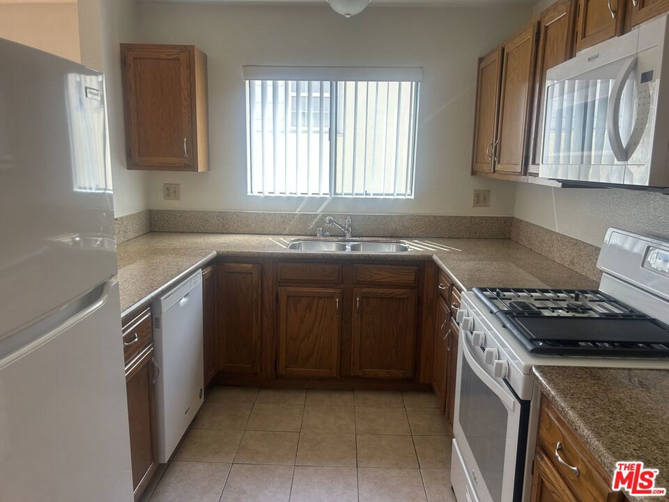 8515 Saturn Street 102 Property Photo 6