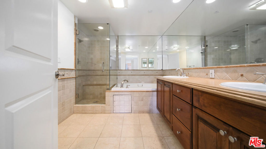 8610 Chalmers Drive 201 Property Photo 15