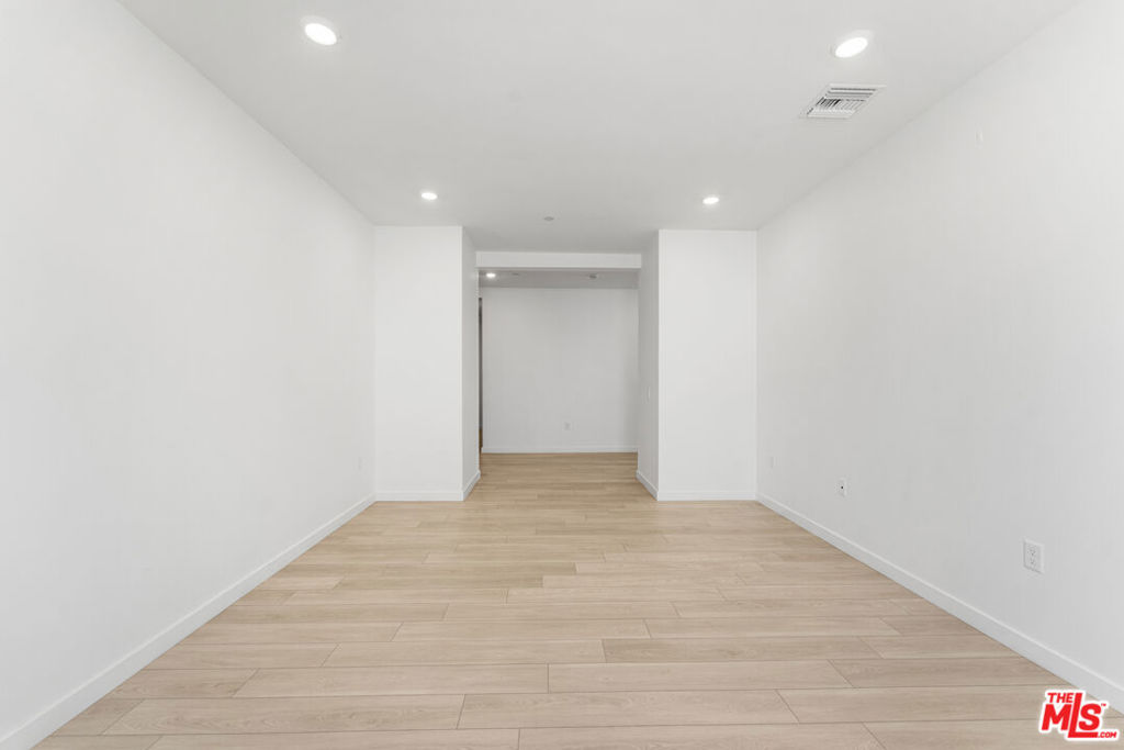 42831 Coronet Drive Property Photo 22